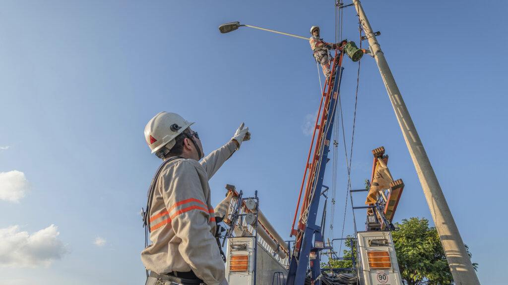 Cpfl Abre Inscri Es Para Curso Gratuito De Forma O De Eletricistas